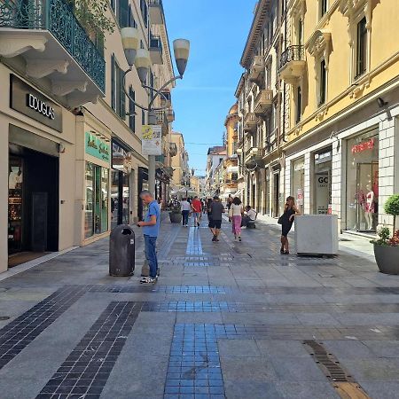 Larysa Apartment Sanremo Bagian luar foto