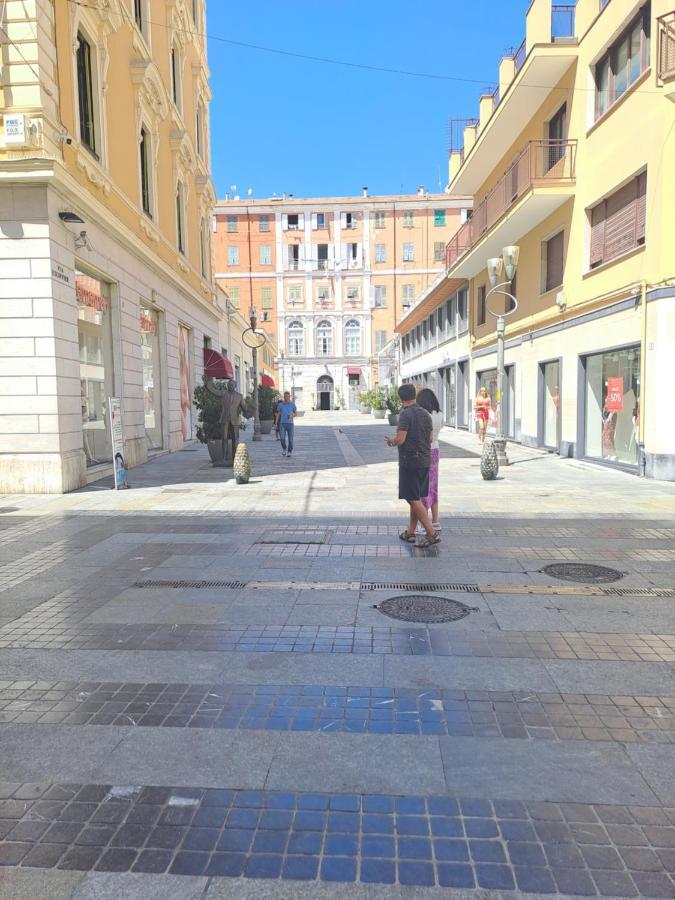 Larysa Apartment Sanremo Bagian luar foto